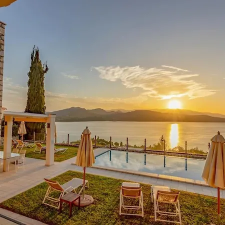 Isabelle With Superb Views * Lygia (Lefkada)