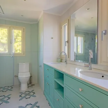 Isabelle With Superb Views Βίλα Λυγιά